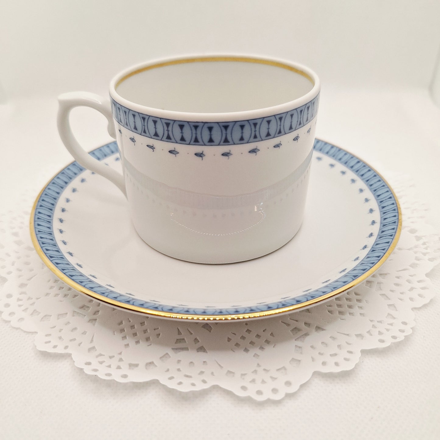 Vista Alegre 5 oz Teacup and Saucer Candles