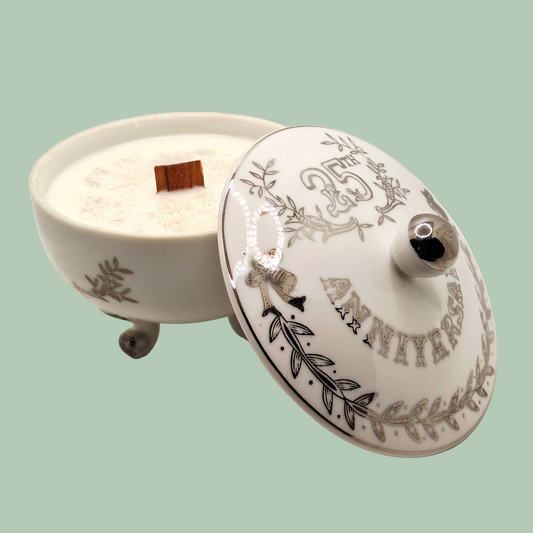 Lefton 25th Anniversary 8 oz Footed Dish Wood Wick Candle