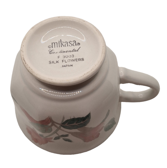 Mikasa Silk Flowers 7 oz Teacup Candles