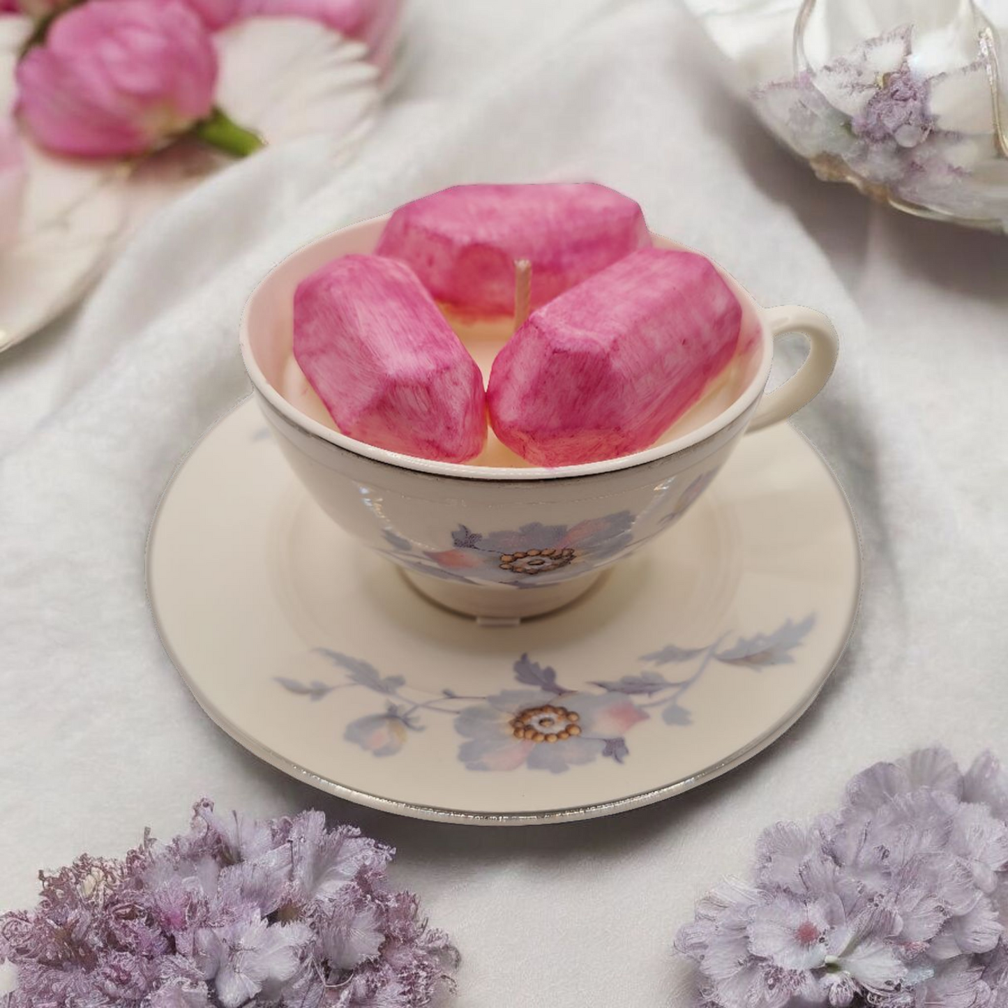 Salem Bryn Mawr 7 oz Molded Teacup and Saucer Candle