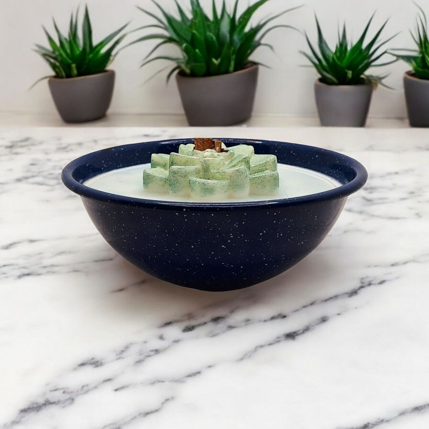 Vintage Enamelware Molded 12 oz Bowl Wood Wick Candle