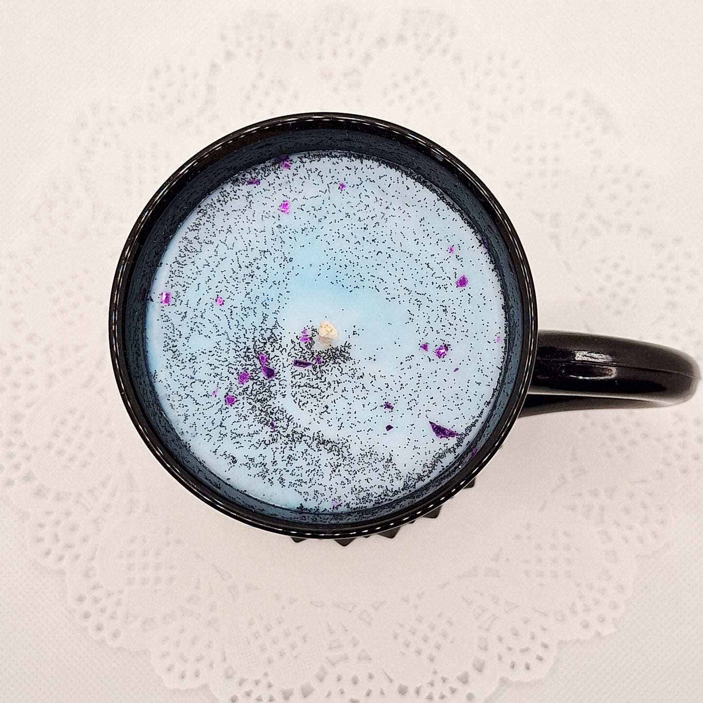 Black Orchid Vintage 7 oz Indiana Tiara Glass Mug Candle