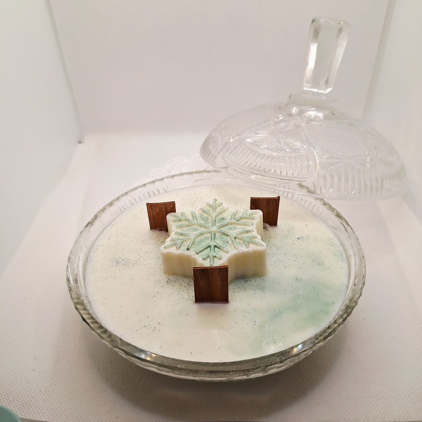 Lead Crystal Woodland Elves Wood Wick Candle