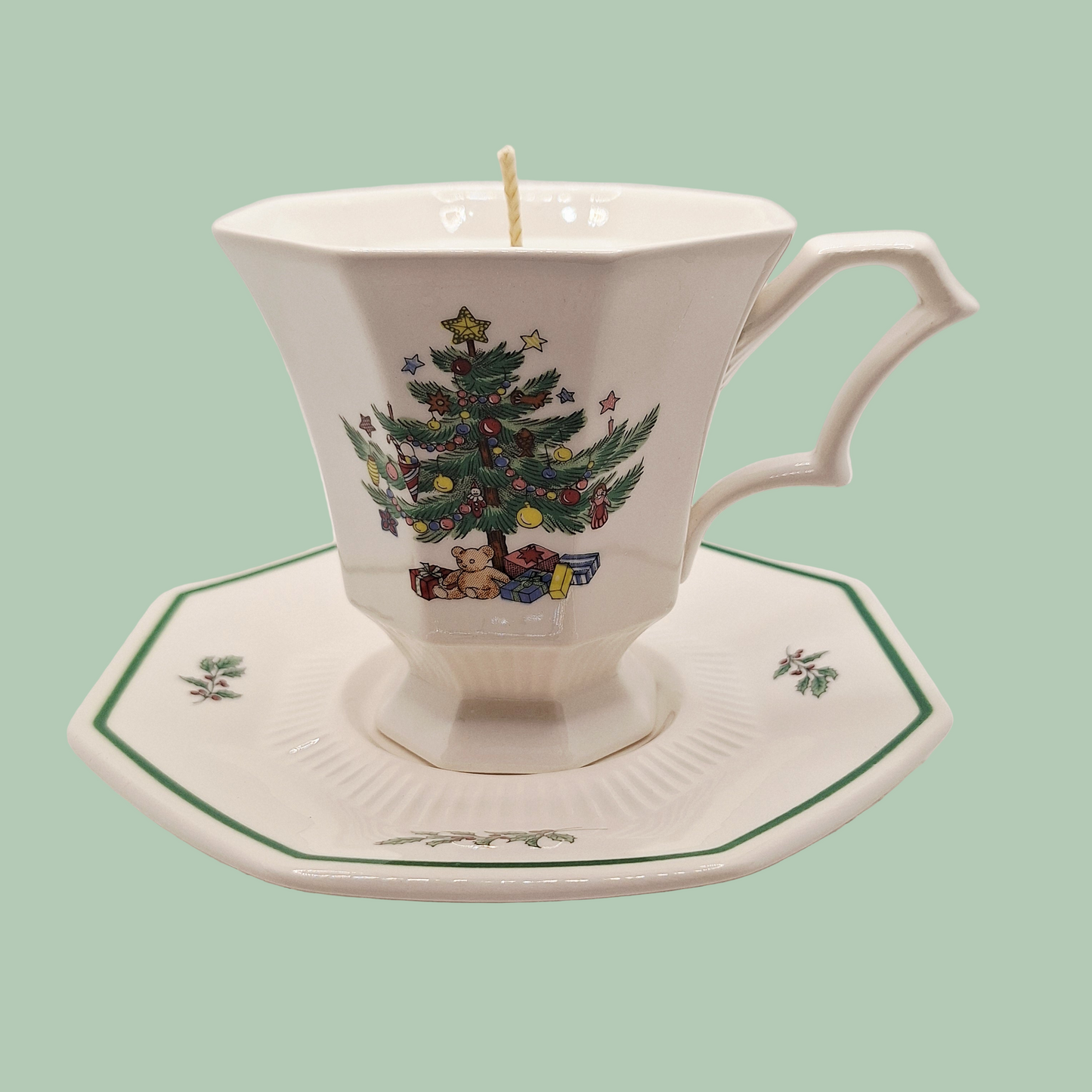 Nikko Christmastime Soy Wax Teacup and Saucer Candle