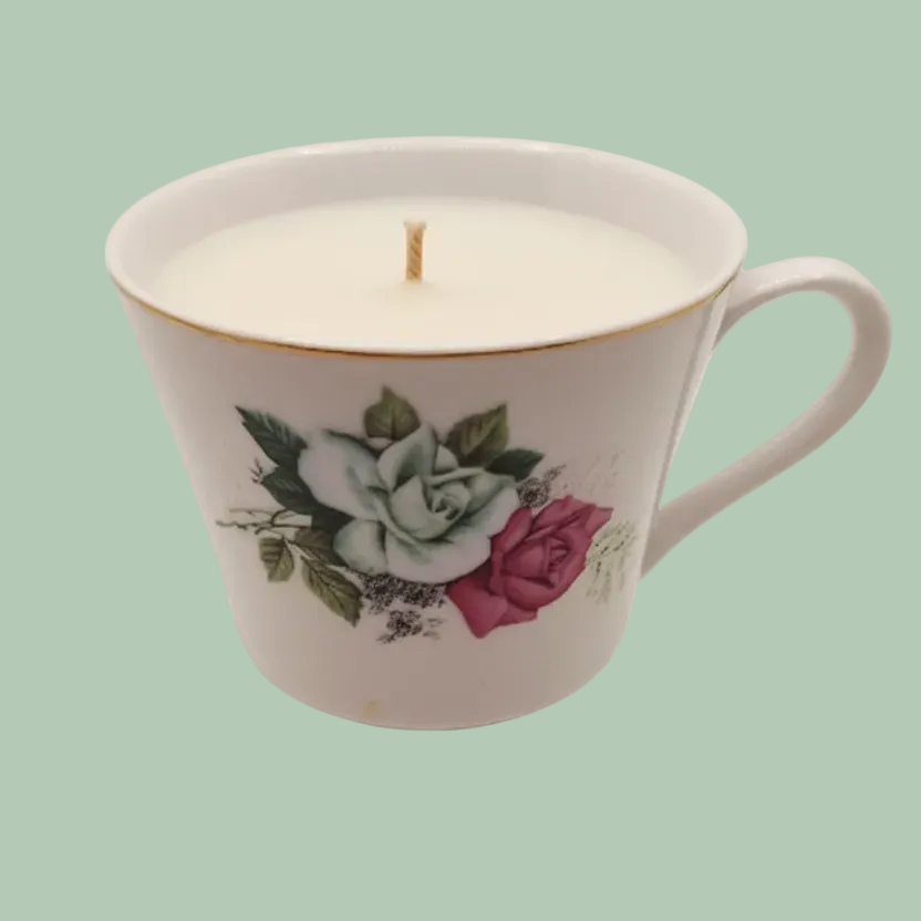 Art HK Porcelain Rose Teacup Candle