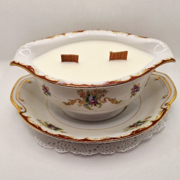 Harmony House Wembley Gravy Boat massage oil candle
