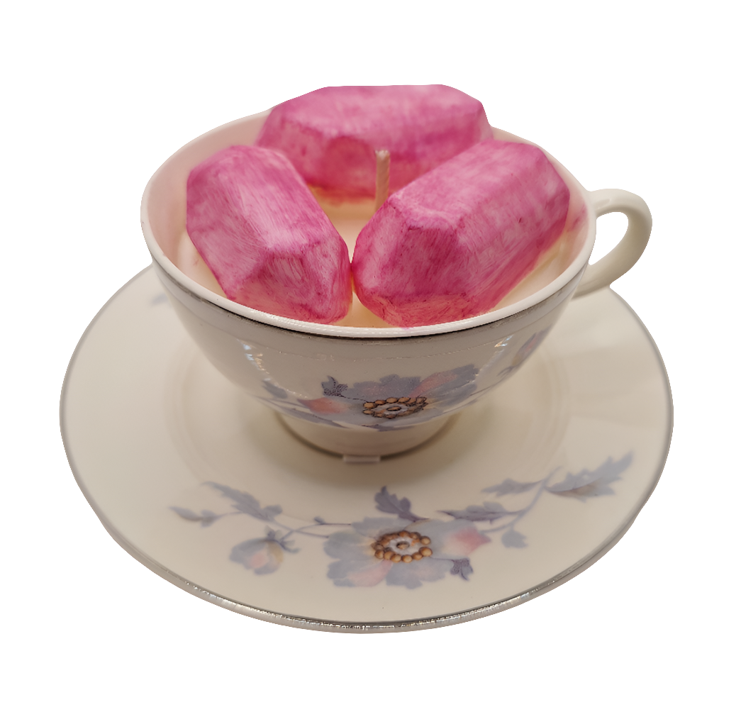 Salem Bryn Mawr 7 oz Molded Teacup and Saucer Candle