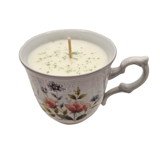 Mikasa Precious Blue Brook 6 oz Soy Wax Candle